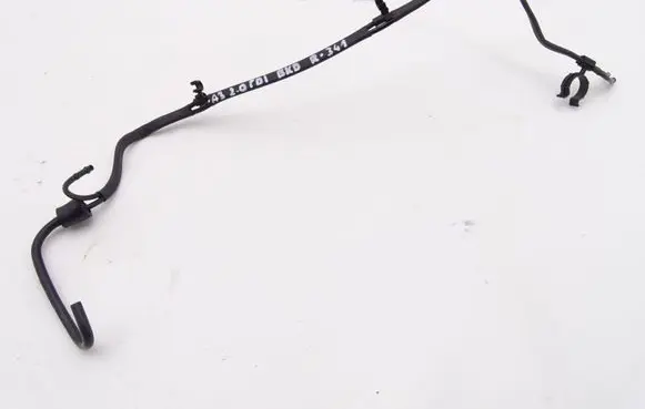 Volkswagen Golf V Fuel line pipe