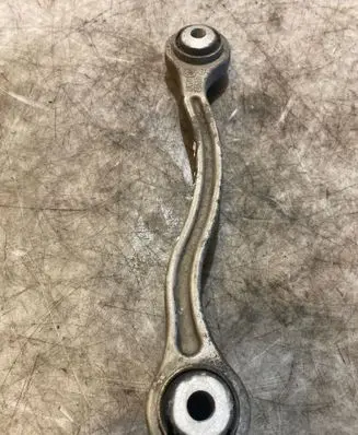 Mercedes-Benz C W204 Rear control arm 20402RSA1