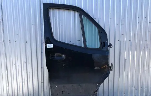 Mercedes-Benz Sprinter W907 W910 Front door 