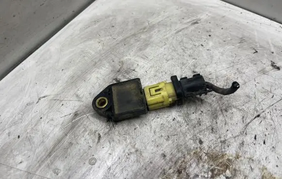 Hyundai Sonata Airbag deployment crash/impact sensor 959203K100