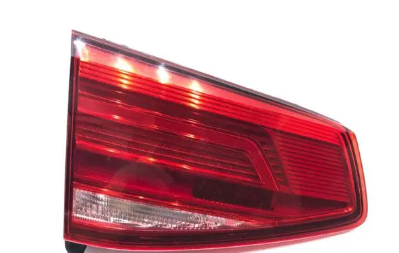 Volkswagen PASSAT B8 Rear/tail lights