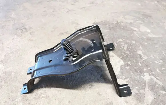 Audi A6 C7 Battery bracket 4G0802715