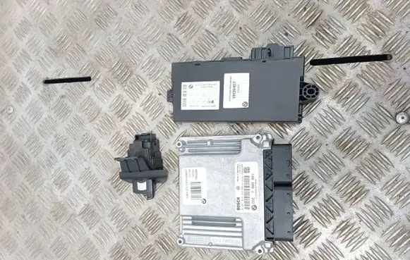 BMW 1 E81 E87 Engine ECU kit and lock set 0281014239 7809001 030052783