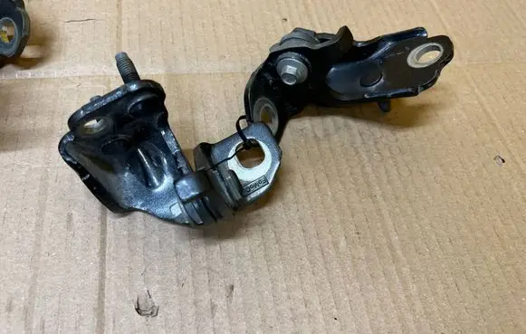 Ford Fusion II Rear door hinge set 