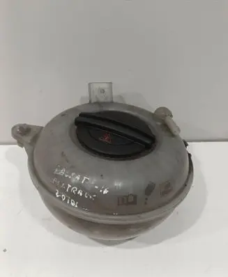 Volkswagen Passat Alltrack Coolant expansion tank/reservoir 5Q0121407G