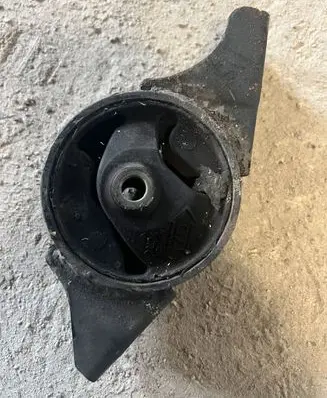 Nissan Almera N16 Gearbox mount 113214U110