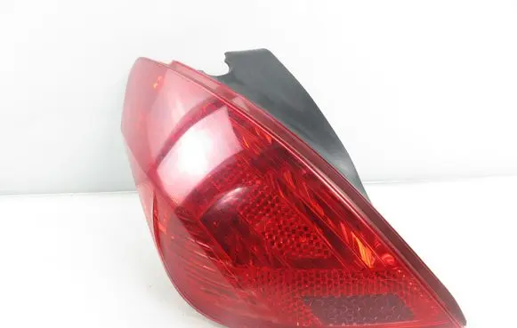 Peugeot 308 Rear/tail lights 9680425780