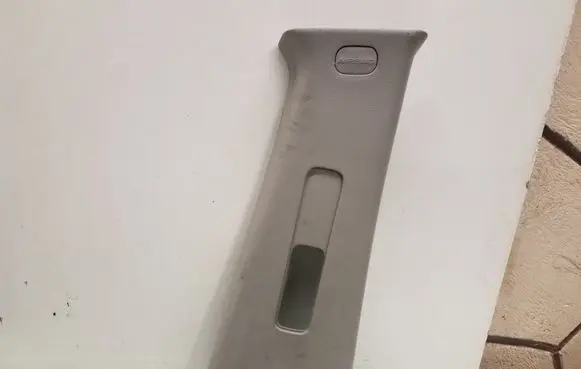 Chevrolet Epica (B) pillar trim (top) 96636932