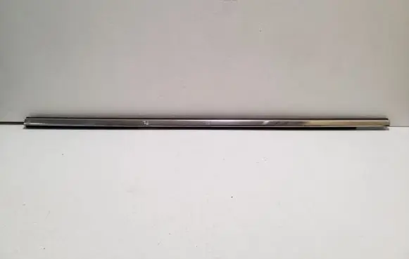 Citroen C5 Aircross Front door glass trim molding 