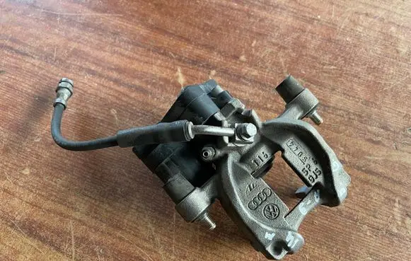 Rear brake caliper
