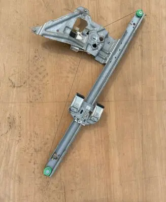 Mercedes-Benz Sprinter W906 Front door window regulator with motor A0068205442 995185102