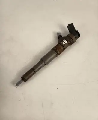 BMW 5 E60 E61 Fuel injector 7793836 0445110