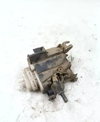 Audi A4 S4 B5 8D Front door lock 837016E