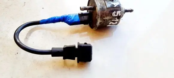 Volvo 850 Valve vacuum 95T332 72123910