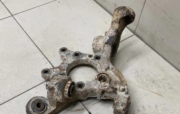 Volvo XC90 Rear wheel hub spindle/knuckle 