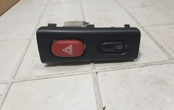 Renault Laguna I Hazard light switch 7700822866
