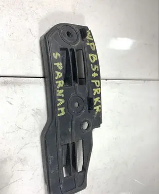 Volkswagen PASSAT B5.5 Front bumper mounting bracket 3B0807183E