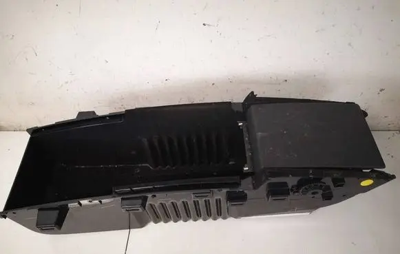 Tesla Model S Other interior part 105805000B