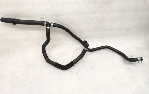Volvo S90, V90 Engine coolant pipe/hose