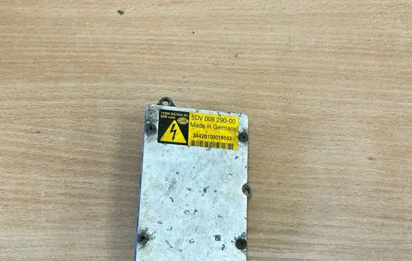BMW 7 E65 E66 Headlight ballast module Xenon 5DV00829000 5DV008290