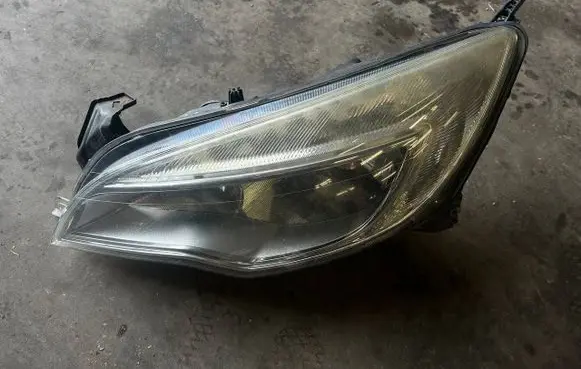 Opel Astra J Headlight/headlamp 1EG01001101 13253646