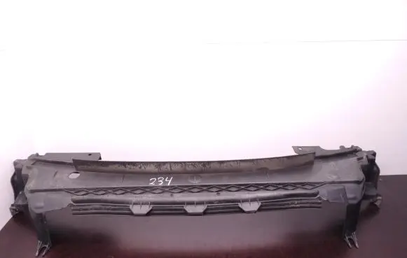 Volvo S60 Front bumper skid plate/under tray D234