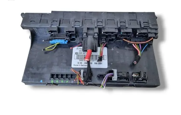Mercedes-Benz C W203 SAM control unit 5DK007974-40 A0035455201