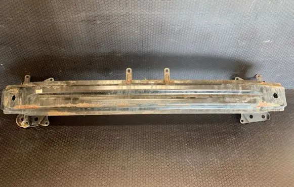 Volkswagen PASSAT CC Front bumper cross member