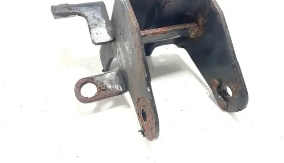 Hyundai i30 Gearbox mounting bracket