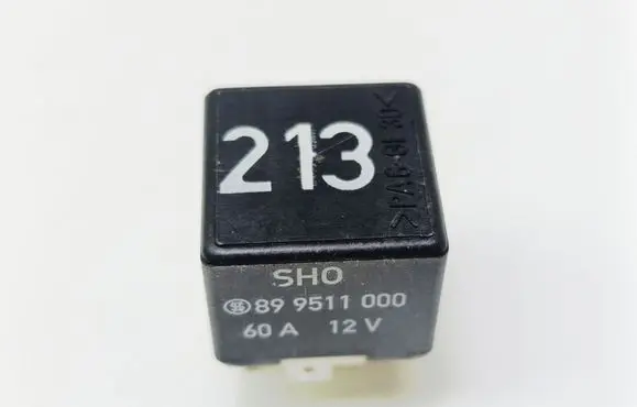 Audi A4 S4 B5 8D Other relay 443951253J