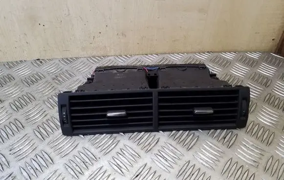 Audi A4 S4 B6 8E 8H Dash center air vent grill 438201