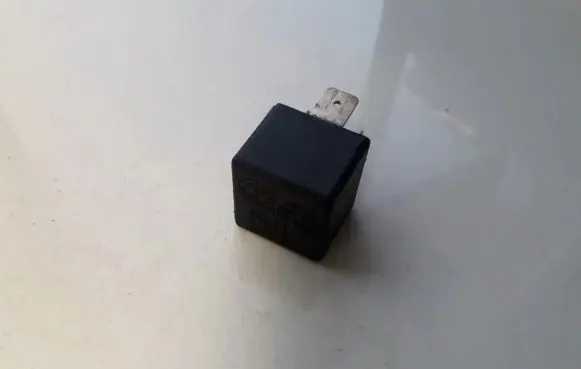 Alfa Romeo 166 Other relay B3652110