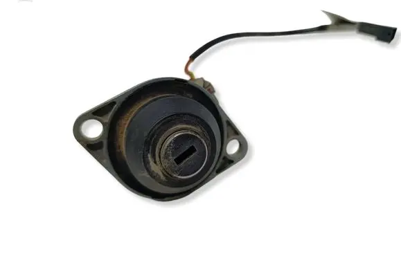 BMW 5 E39 Tailgate exterior lock 