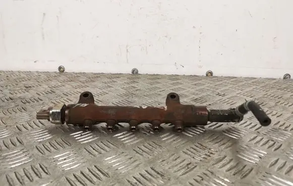 Subaru XV Fuel main line pipe