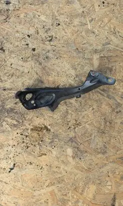 Audi A6 C7 Fender mounting bracket 4G0821136A