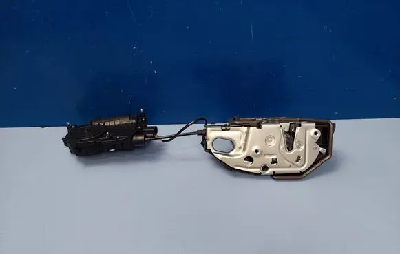 BMW 7 F01 F02 F03 F04 Front door lock 51217185692 7185692