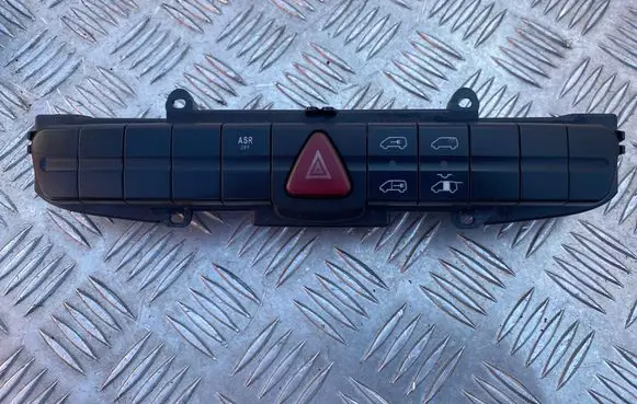 Mercedes-Benz Vito Viano W639 Hazard light switch 6395454407 6395454401 3311010200