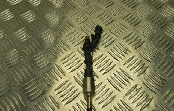 Ford Grand C-MAX Fuel injector CJ5G9F593AA VD11158
