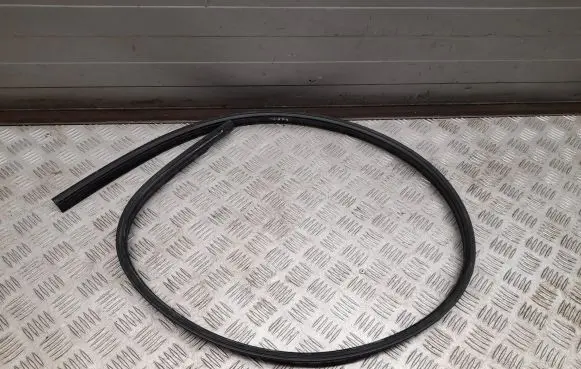 Audi Q8 Sunroof sealing rubber 4M8854544B