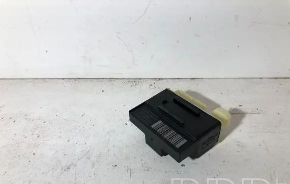 Coolant fan relay