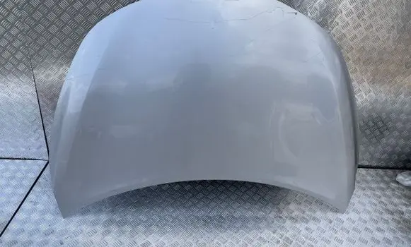 Nissan Altima Engine bonnet/hood