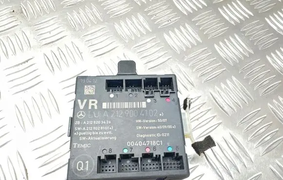 Mercedes-Benz C W204 Door control unit/module A2129004102 A2128203426 A2129028101
