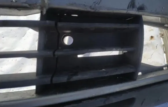Skoda Octavia Mk2 (1Z) Front bumper lower grill