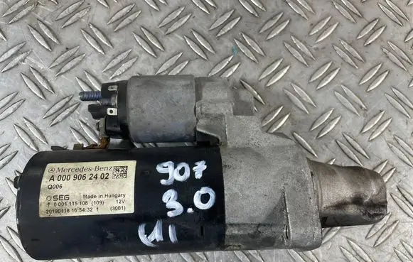 Mercedes-Benz Sprinter W907 W910 Starter motor A0009062402