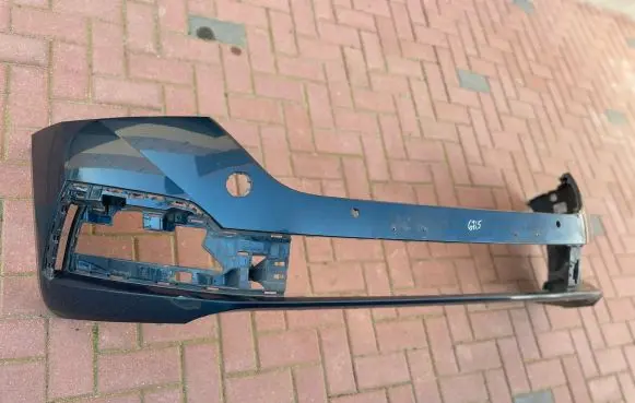 Skoda Octavia Mk3 (5E) Front bumper 5E3807221