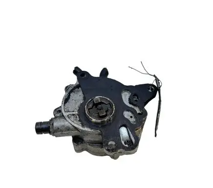 Volkswagen PASSAT B6 Vacuum pump 03G145209C