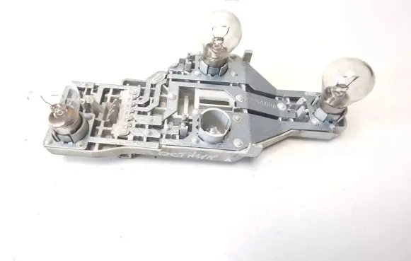Skoda Octavia Mk2 (1Z) Tail light bulb cover holder 1Z9945258