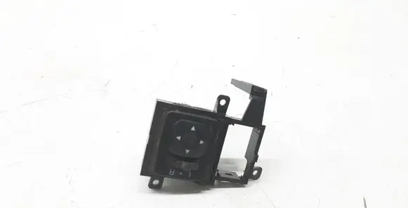 Mitsubishi Pajero Wing mirror switch MR190956