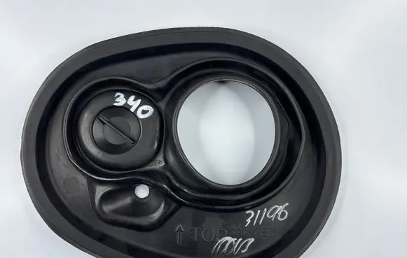 Mercedes-Benz GLS X167 Fuel tank cap trim A1674710700