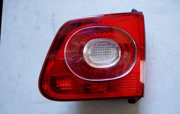 Volkswagen Tiguan Tailgate rear/tail lights 5NO945094C